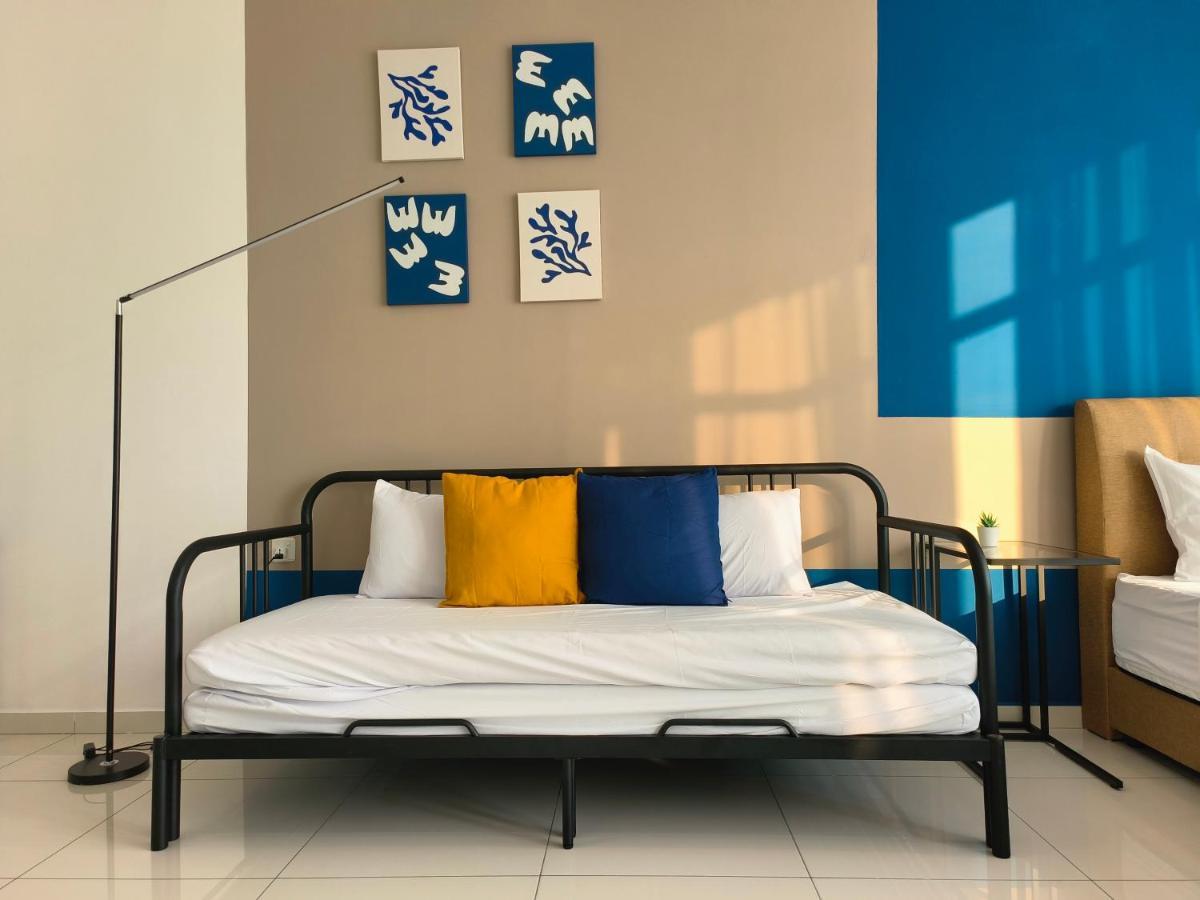 2Br Luxury Rooftop Swimming Pook Homestay@Georgetown@10Pax - 无敌美景两房民宿 מראה חיצוני תמונה
