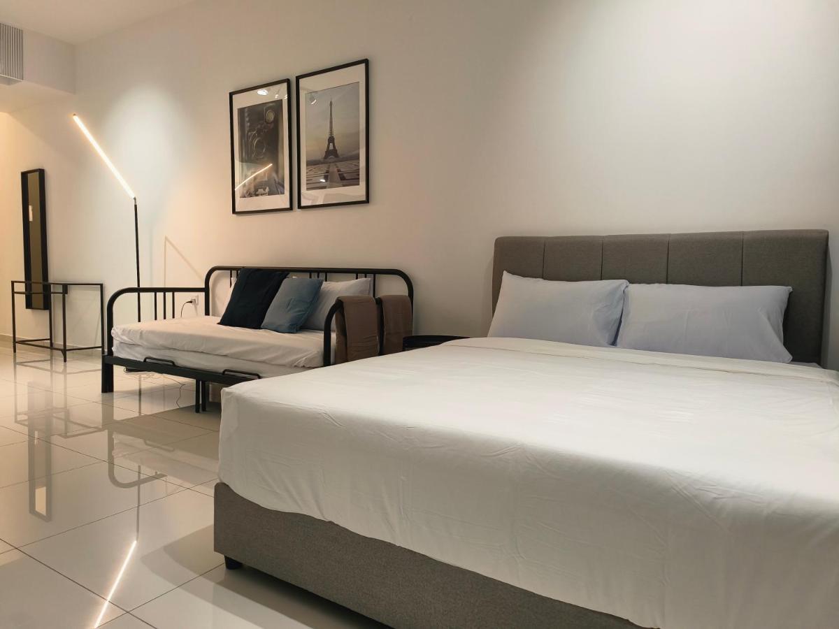2Br Luxury Rooftop Swimming Pook Homestay@Georgetown@10Pax - 无敌美景两房民宿 מראה חיצוני תמונה