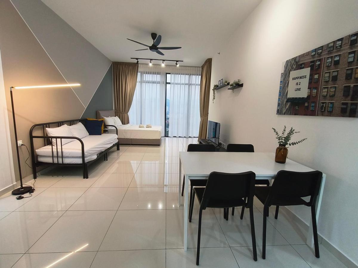 2Br Luxury Rooftop Swimming Pook Homestay@Georgetown@10Pax - 无敌美景两房民宿 מראה חיצוני תמונה