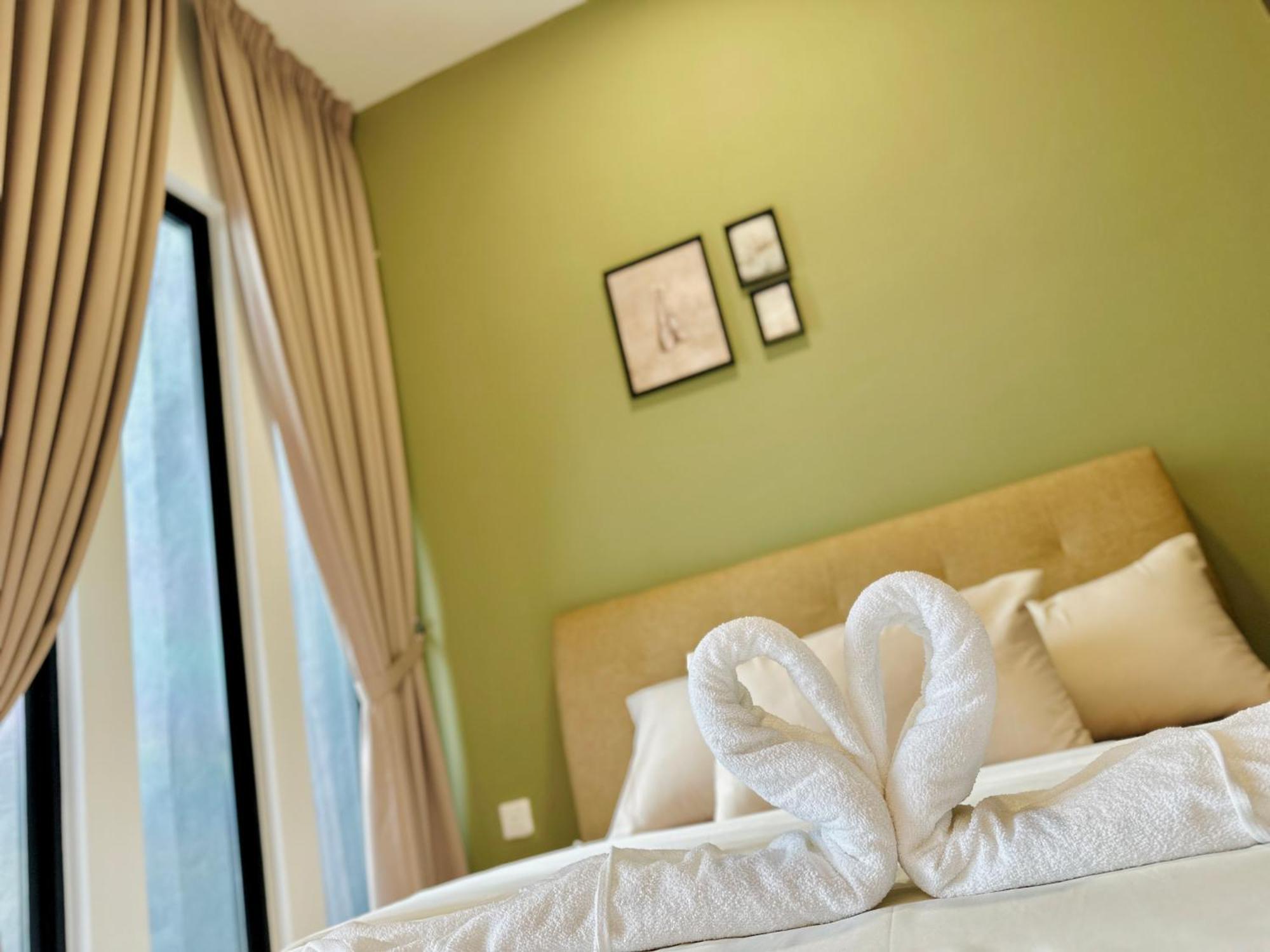 2Br Luxury Rooftop Swimming Pook Homestay@Georgetown@10Pax - 无敌美景两房民宿 מראה חיצוני תמונה