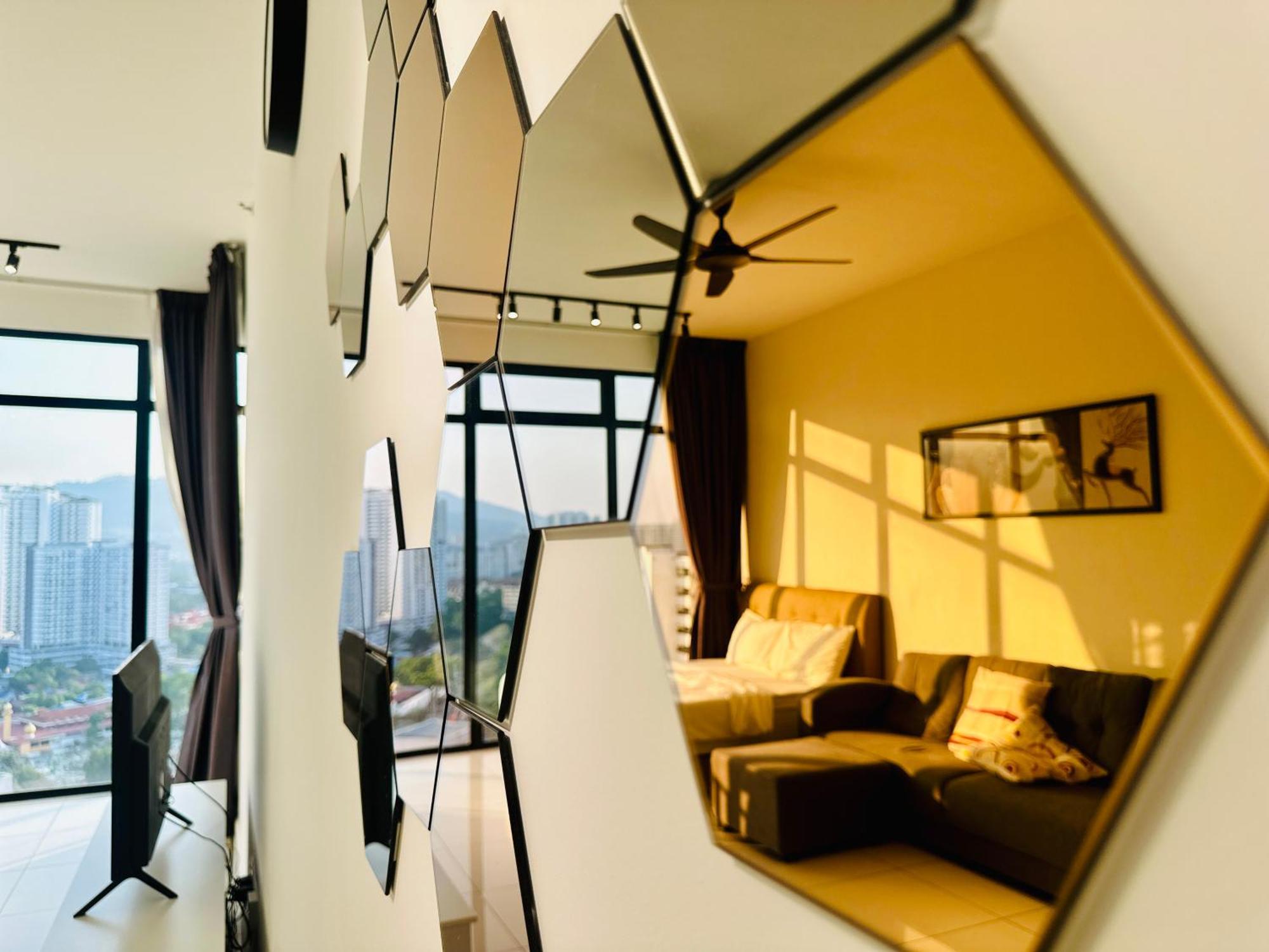 2Br Luxury Rooftop Swimming Pook Homestay@Georgetown@10Pax - 无敌美景两房民宿 מראה חיצוני תמונה