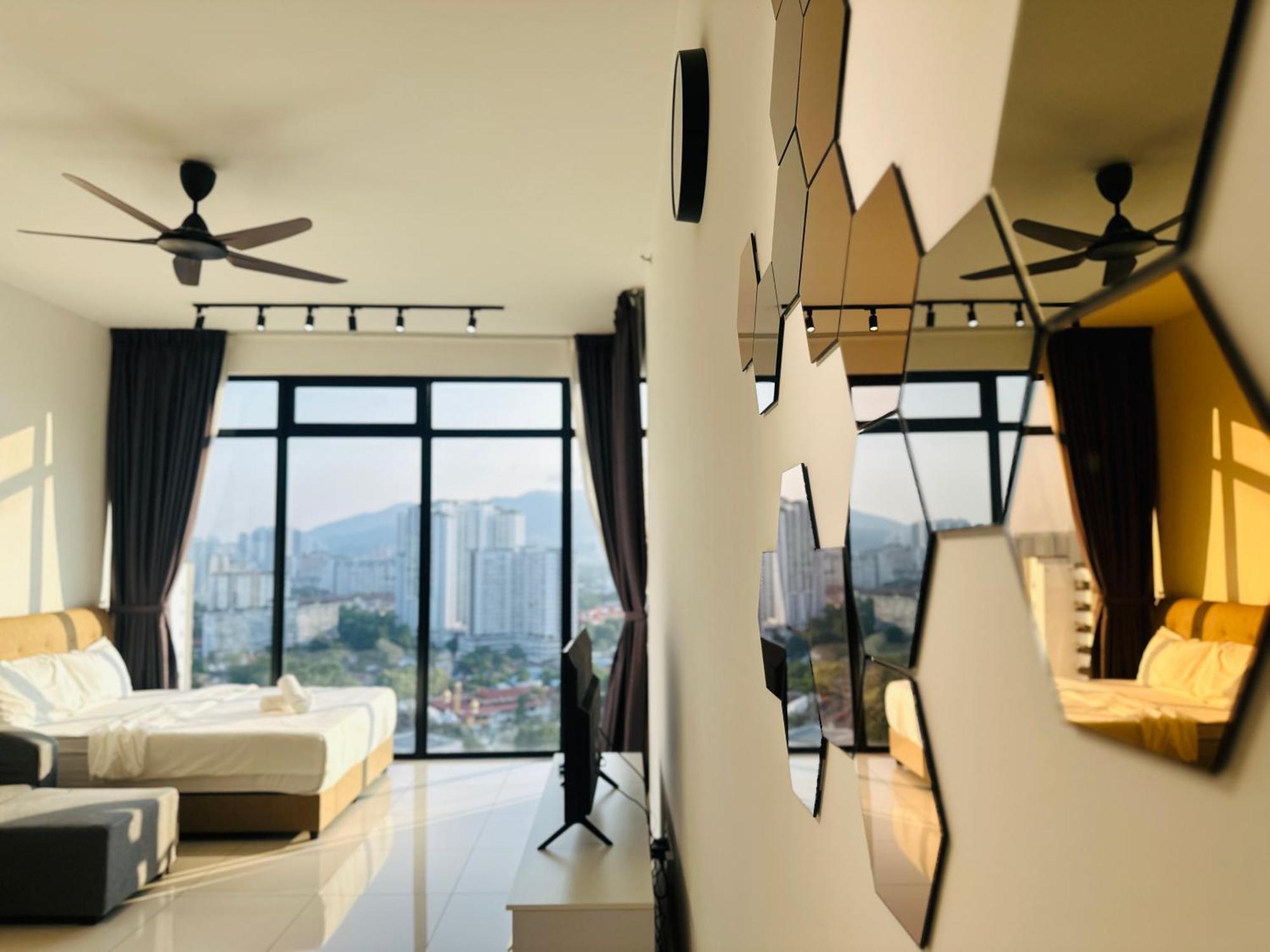 2Br Luxury Rooftop Swimming Pook Homestay@Georgetown@10Pax - 无敌美景两房民宿 מראה חיצוני תמונה