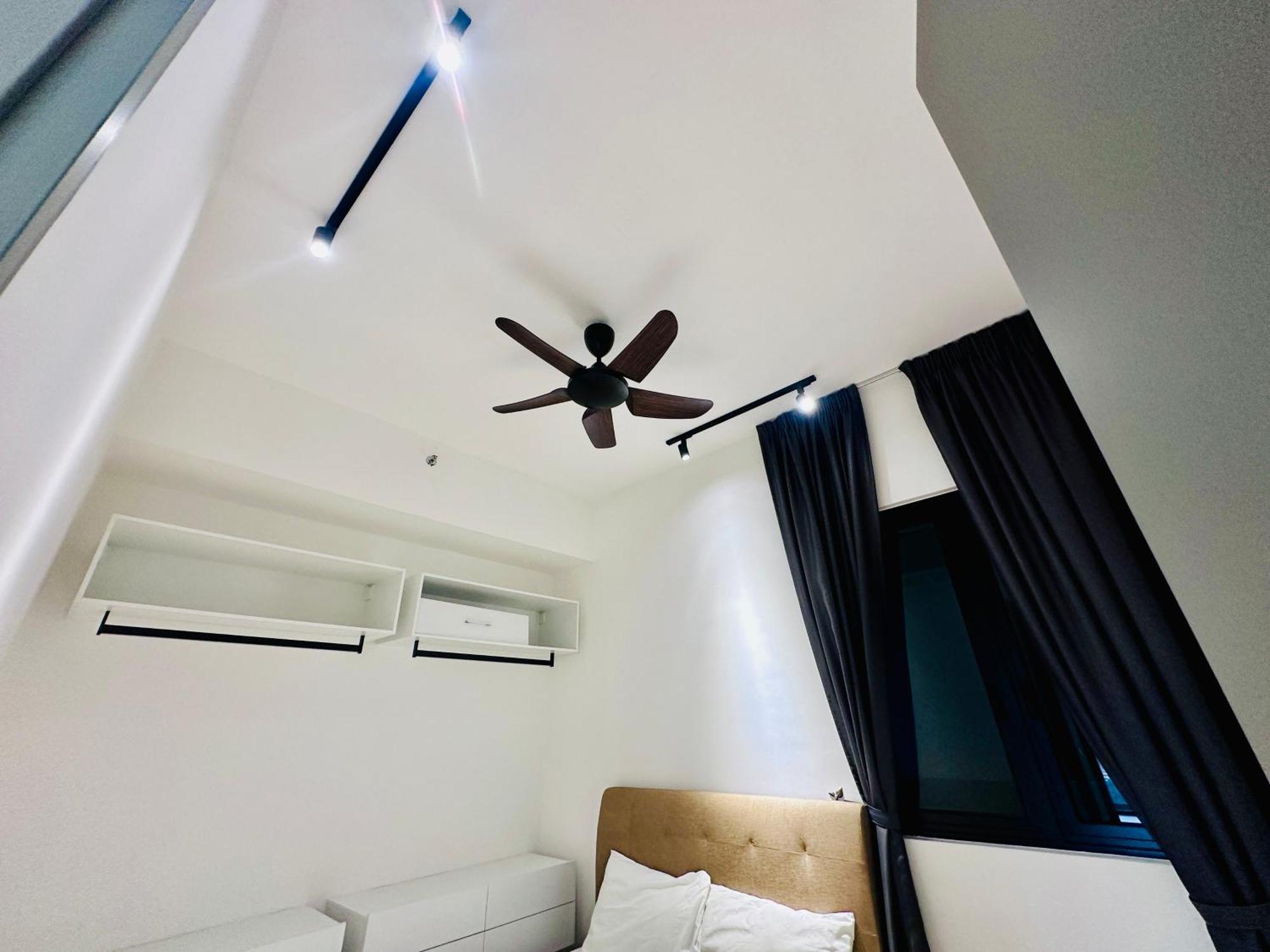 2Br Luxury Rooftop Swimming Pook Homestay@Georgetown@10Pax - 无敌美景两房民宿 מראה חיצוני תמונה